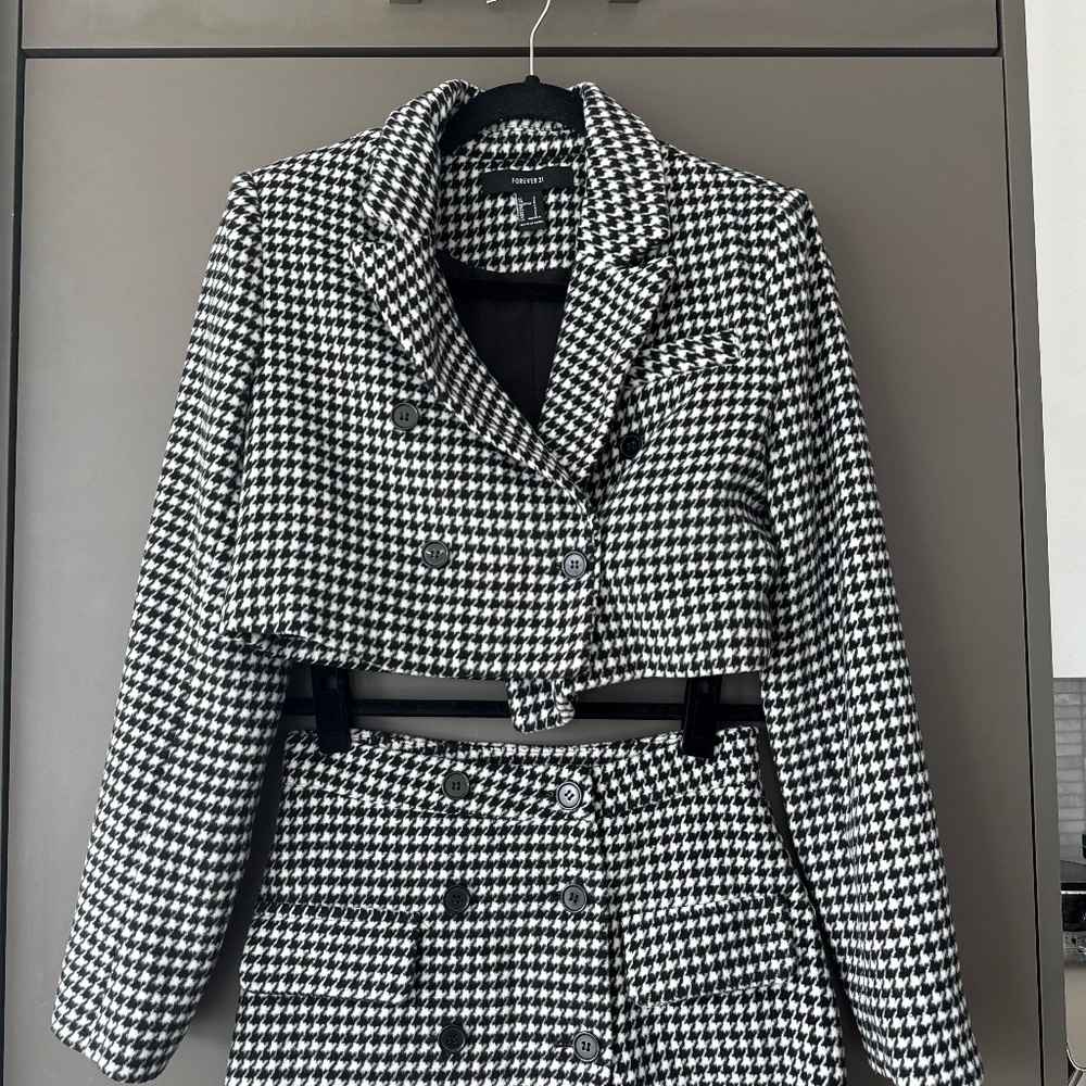 Black White Houndstooth Cropped Blazer & Skirt Set Size S Thick Material - Picture 5 of 16